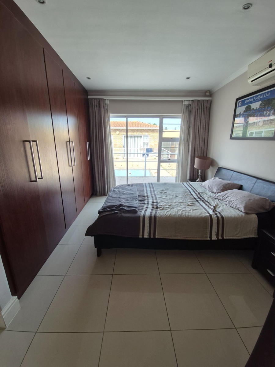4 Bedroom Property for Sale in Bluewater Bay Eastern Cape